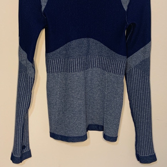 Grace XS/S Long-sleeve Scuba Athletic Shirt - Picture 8 of 8